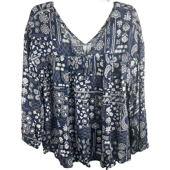Ces Femme Tops - Ces Femme Floral Paisley‎ BlueV-Neck Babydoll Blouse Women's Large Flowy